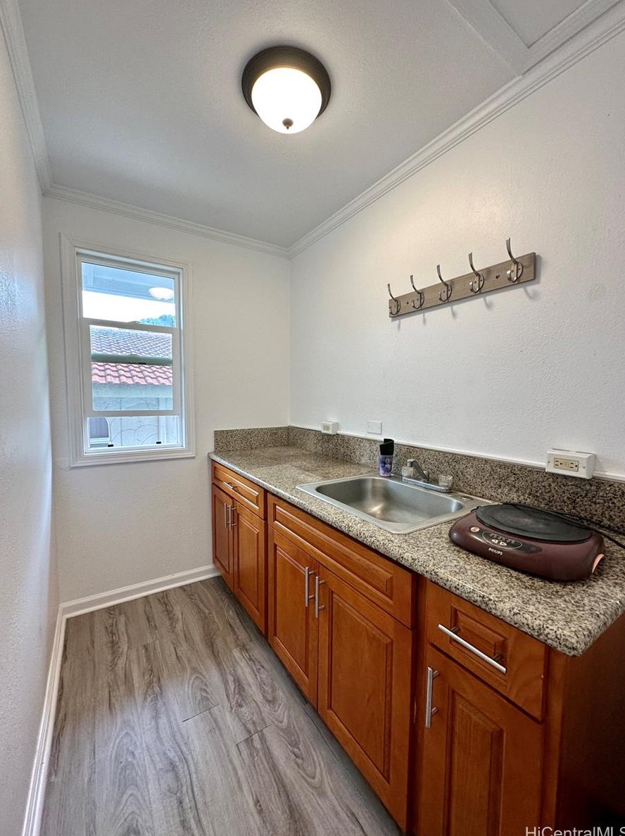 3817 Kaimuki Ave, Honolulu HI  96816-4150 exterior