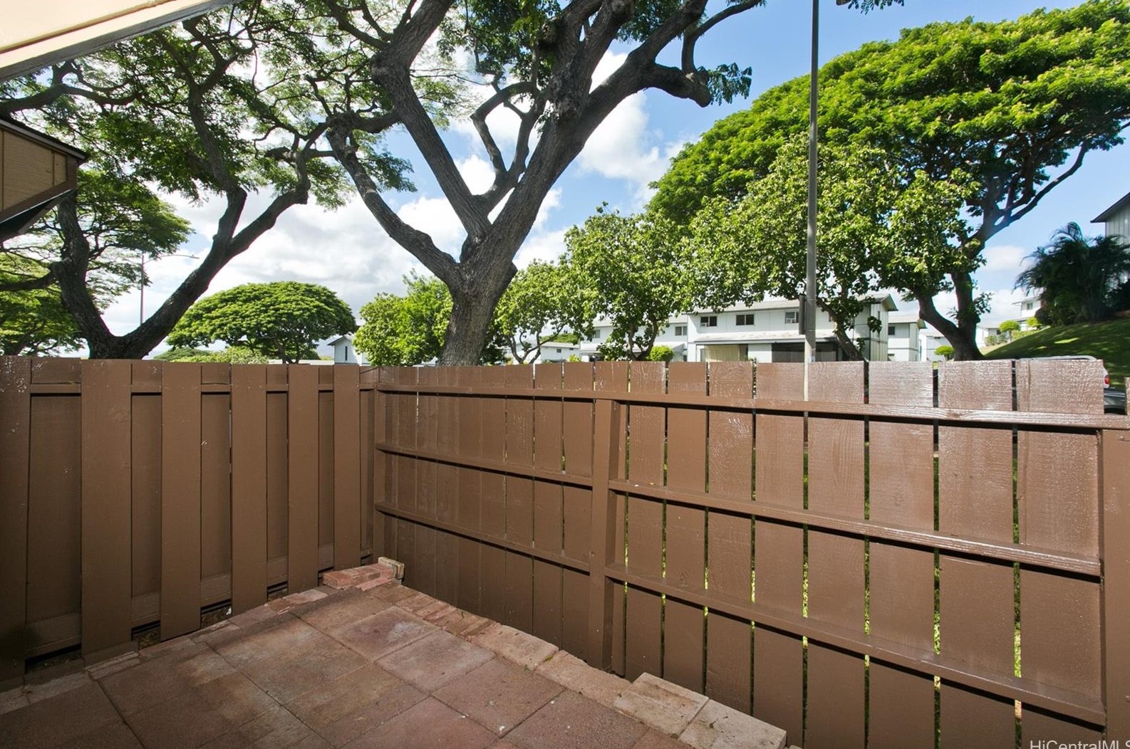 98-1397-B Hinu Pl, Pearl City HI  96782-3002 exterior