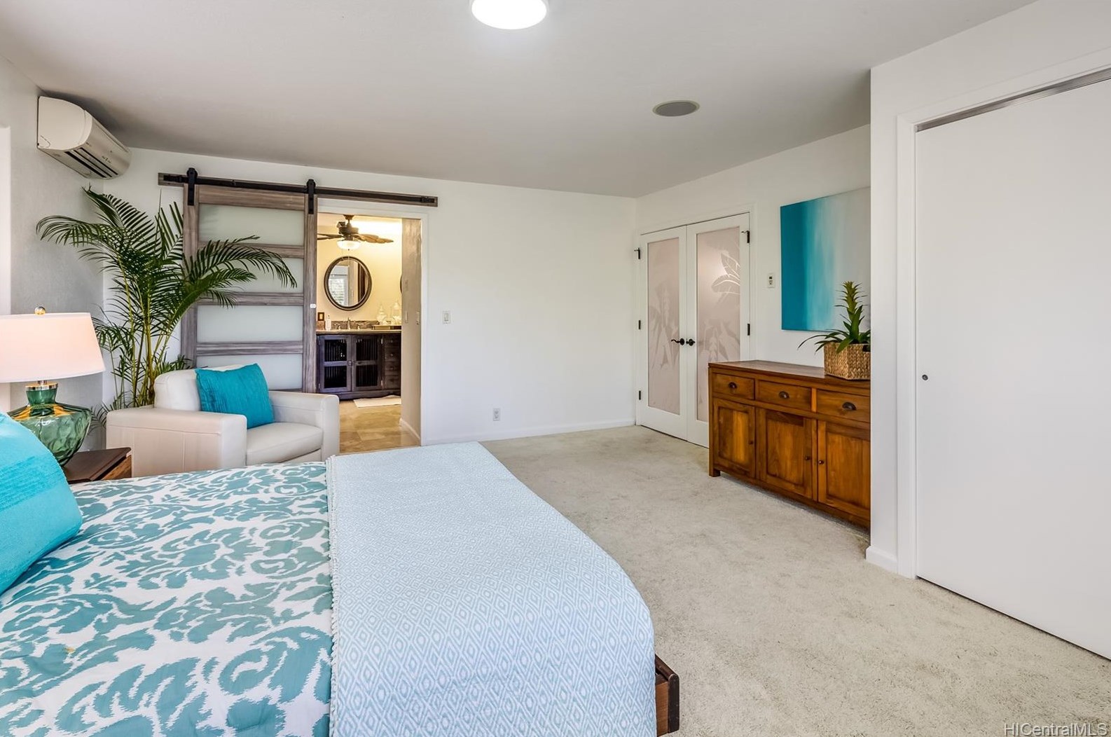 1279 Aulepe St, Kailua HI  96734-4102 exterior