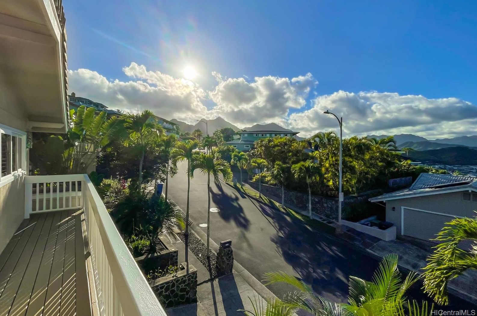 1279 Aulepe St, Kailua HI  96734-4102 exterior