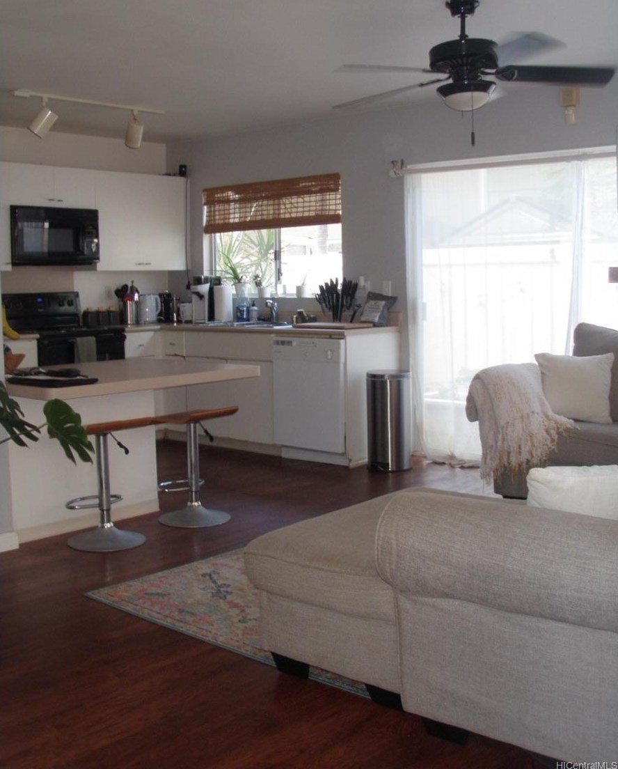 91-1025C Manaolana St, Ewa Beach HI  96706-4944 exterior