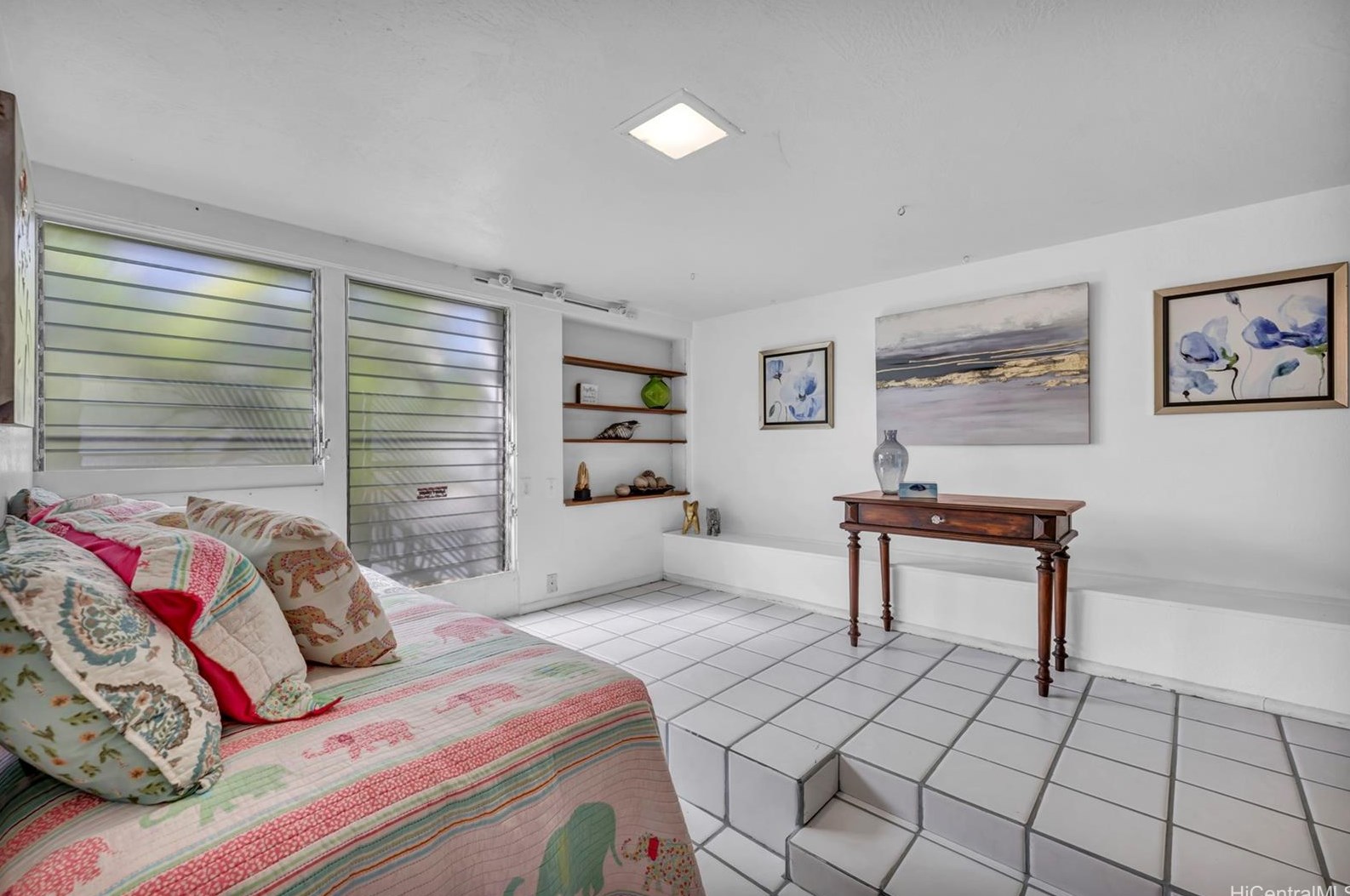 4305 Kaikoo Pl, Honolulu HI  96816-4825 exterior