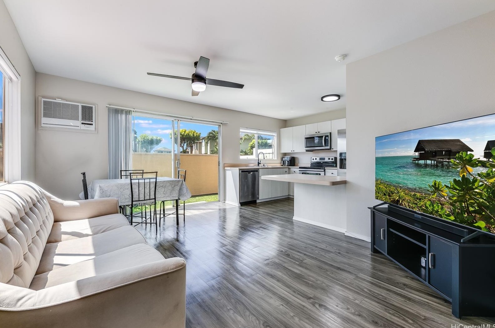 91-1005D Manaolana St, Ewa Beach HI  96706-4944 exterior