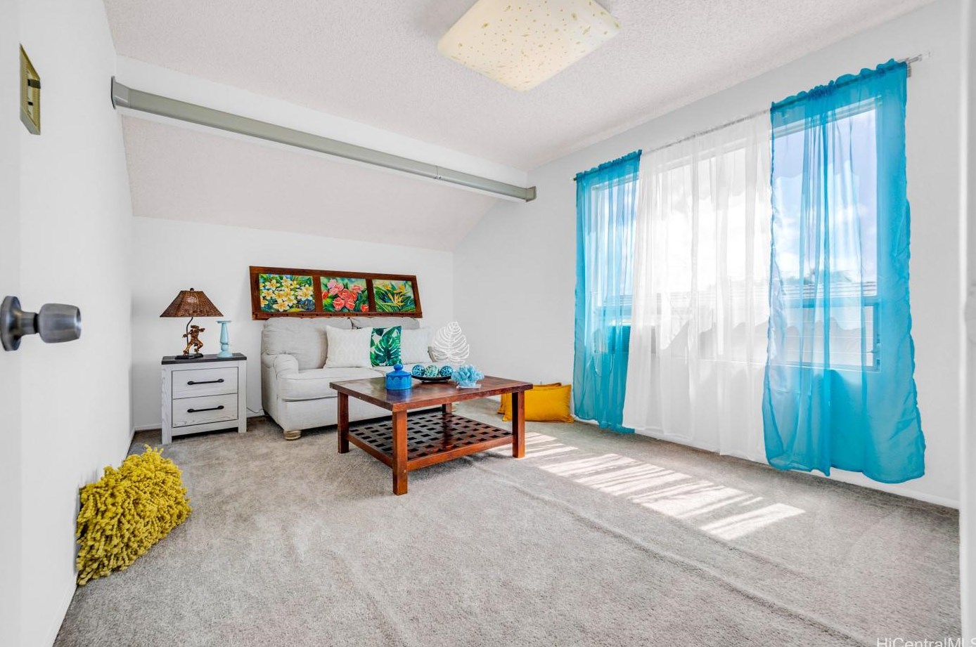 94-842 Penakii Way, Waipahu HI  96797-4046 exterior