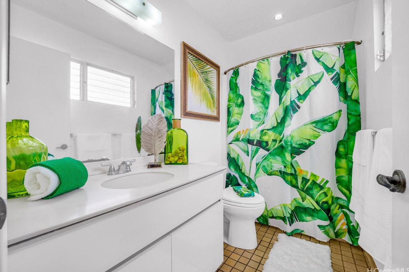 94-842 Penakii Way, Waipahu HI  96797-4046 exterior