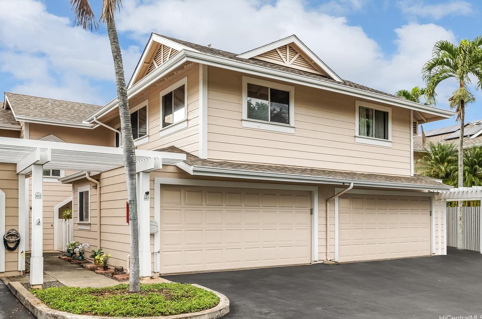 94-829 Lumiauau St, Waipahu HI  96797-3961 exterior