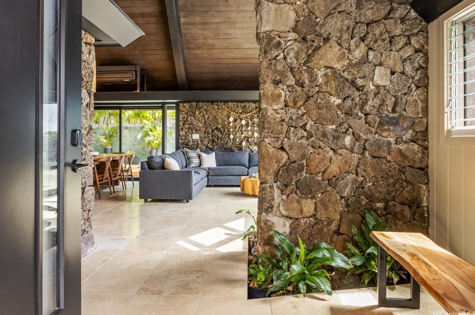 4335 Kaikoo Pl, Honolulu HI  exterior