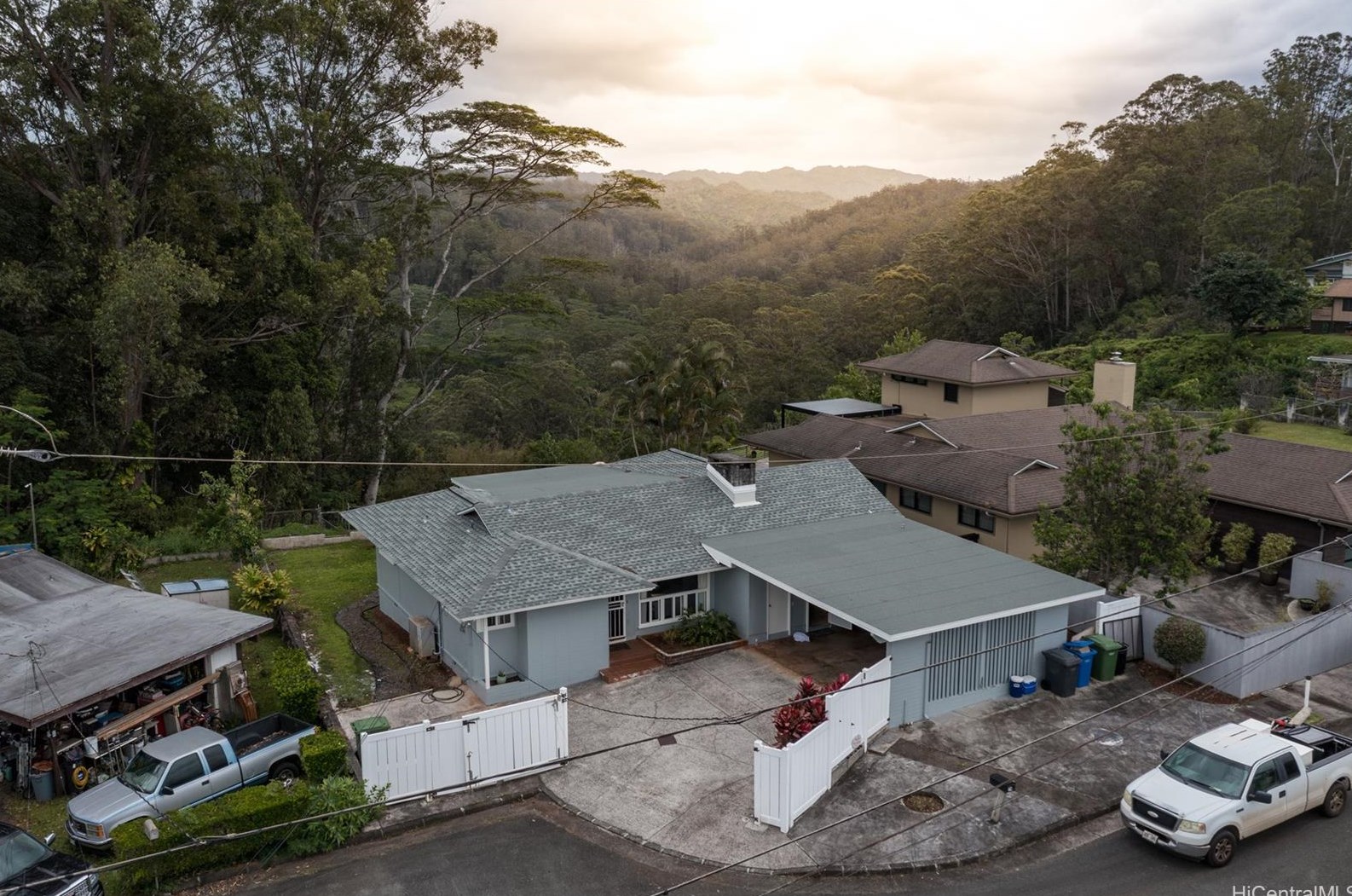 74 Nonohe Pl, Wahiawa HI  96786-2844 exterior
