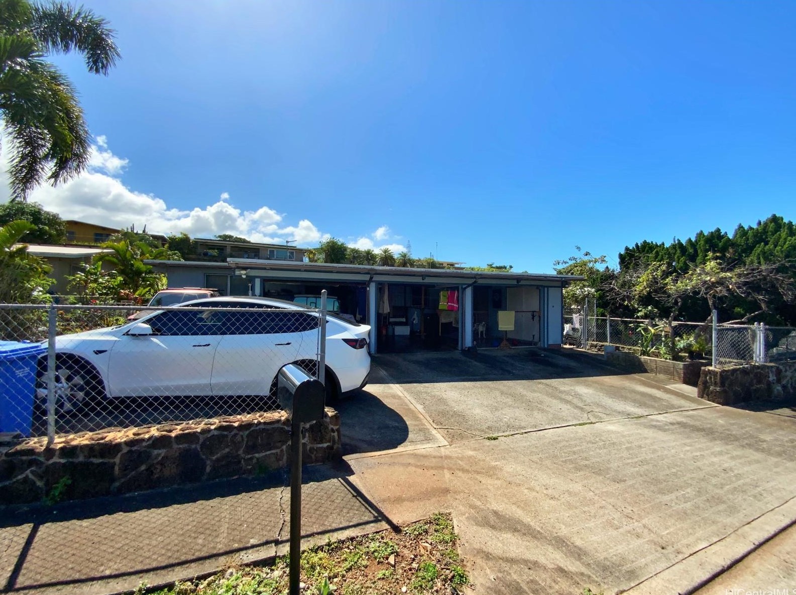 1621 Hoohiamoe St, Pearl City HI  96782-2206 exterior