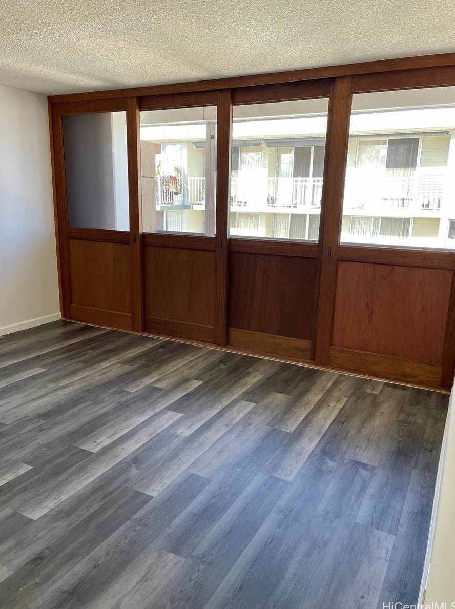 1560 Thurston Ave #1105, Honolulu, HI 96822