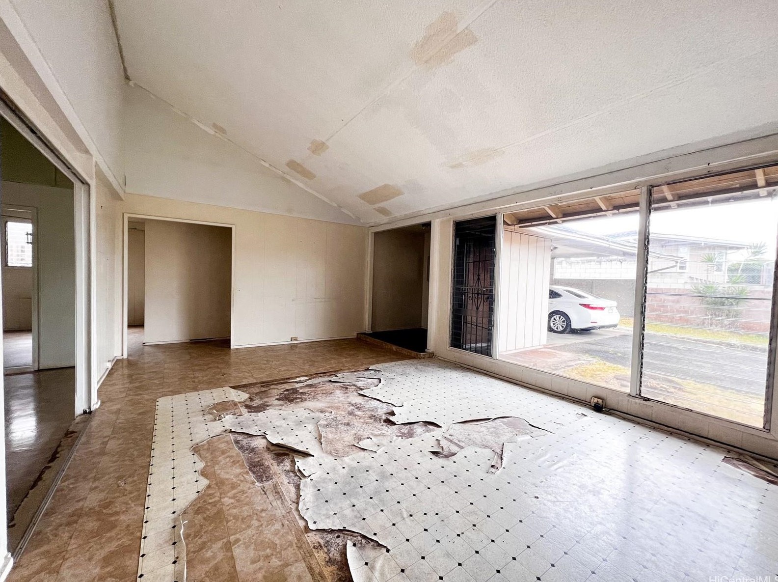 1749 Kaweloka Pl, Pearl City HI  96782-1511 exterior