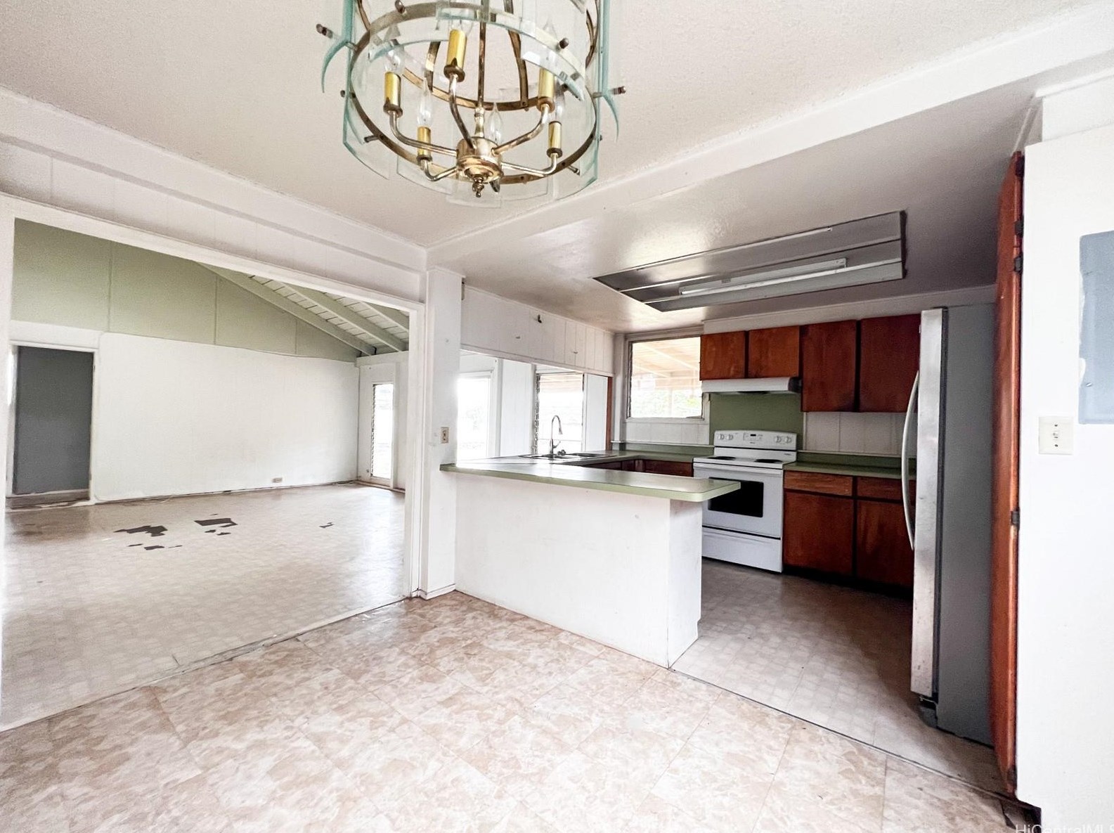 1749 Kaweloka Pl, Pearl City HI  96782-1511 exterior