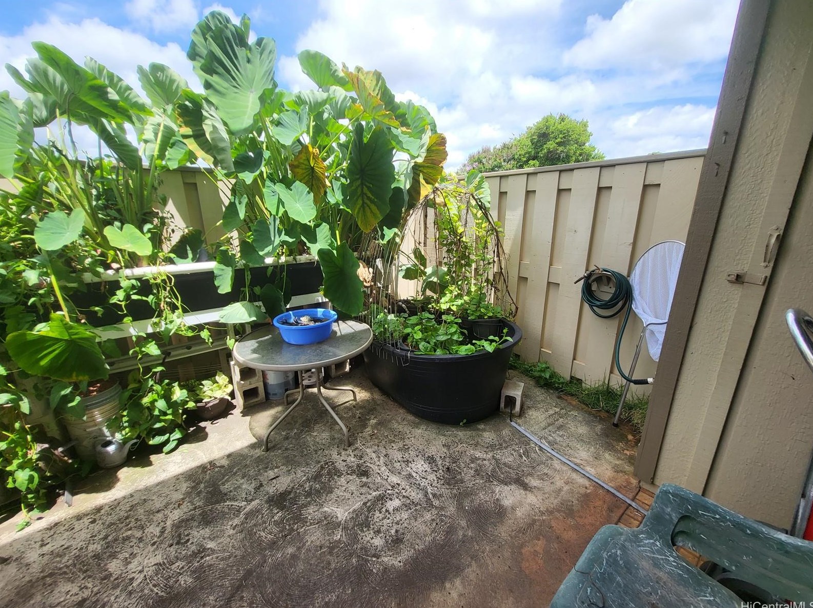 94-1153 Mopua Loop, Waipahu HI  96797-4121 exterior
