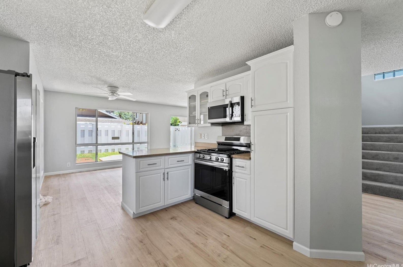 91-951 Pahuhu St, Ewa Beach HI  96706 exterior