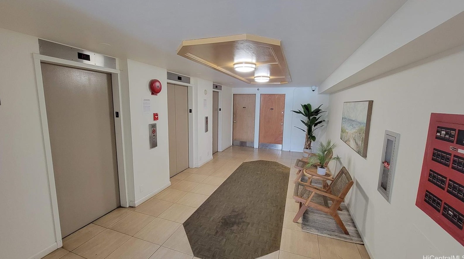 1060 Kamehameha Hwy, Pearl City HI  96782-2557 exterior