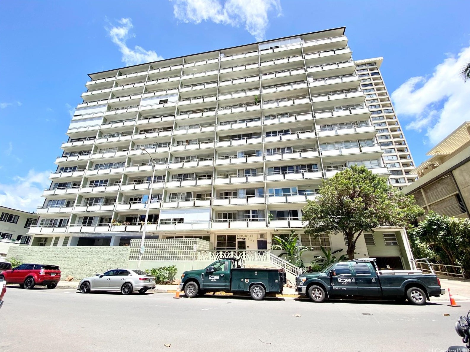 445 Kaiolu St, Honolulu HI  96815-2276 exterior