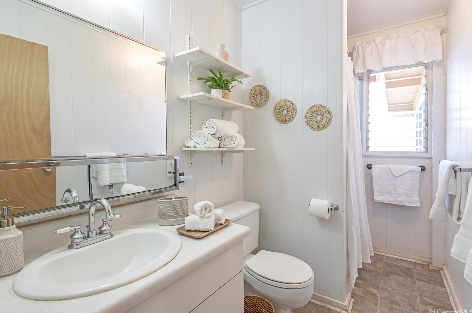 1553 Kalauipo St, Pearl City HI 96782-2035 exterior