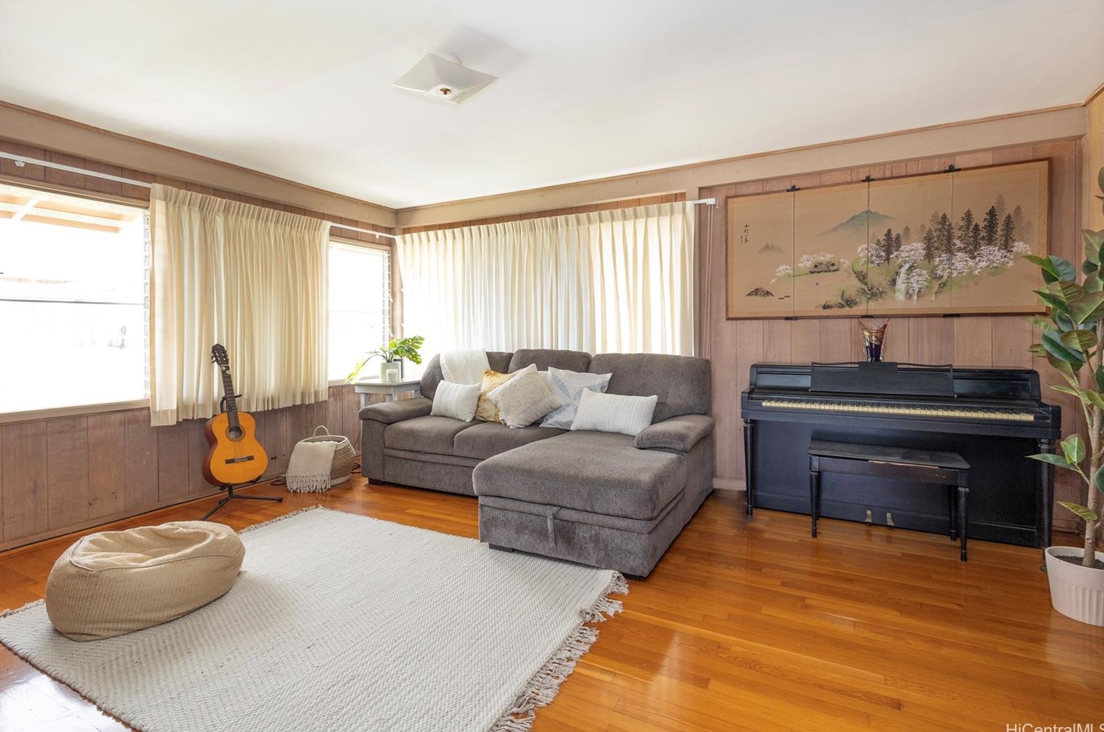 1553 Kalauipo St, Pearl City HI 96782-2035 exterior