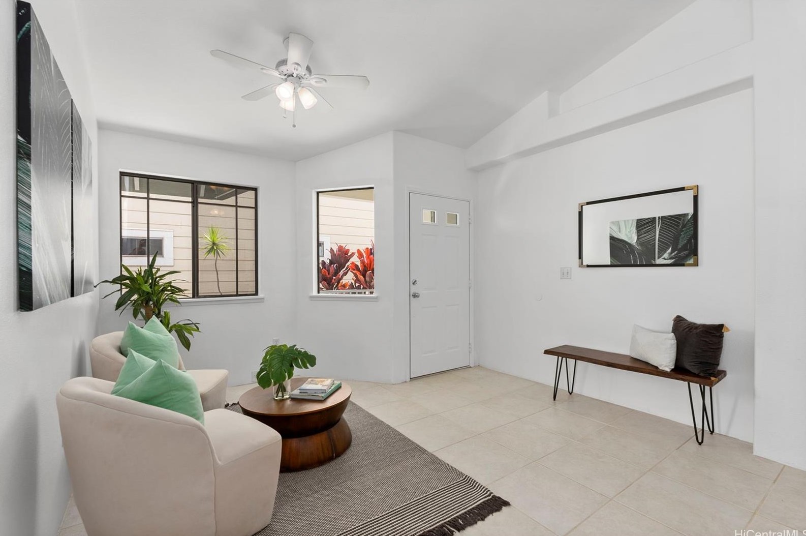 94-1066 Mauele St, Waipahu HI  96797-5817 exterior