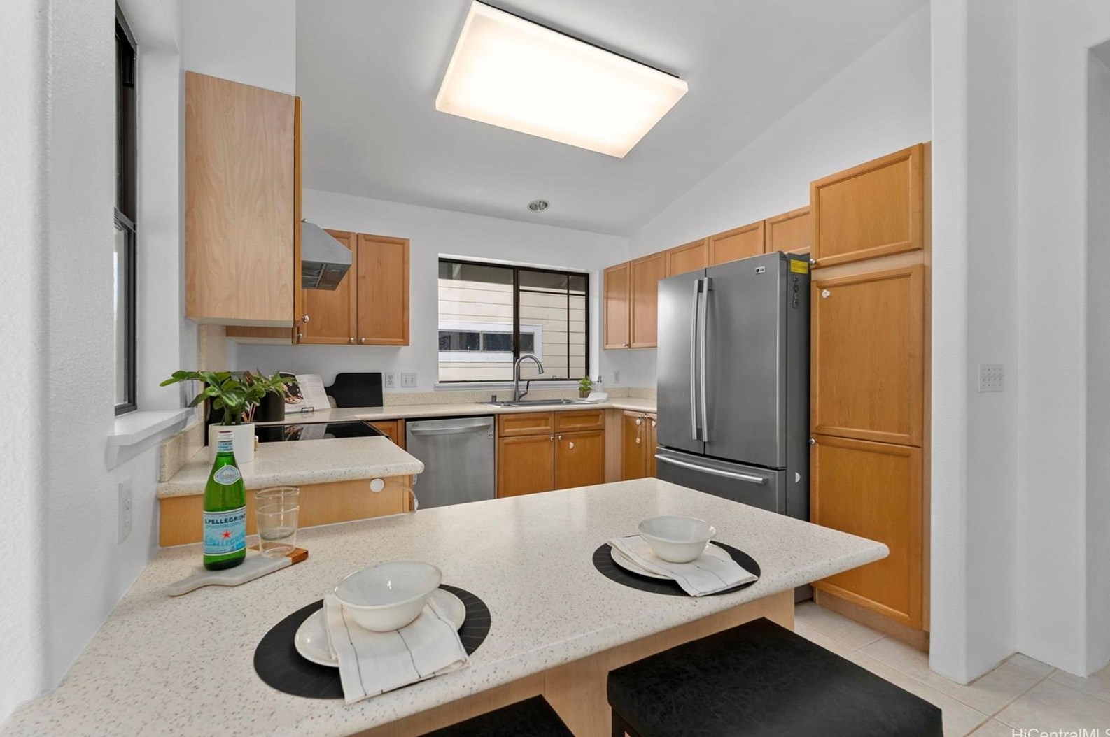 94-1066 Mauele St, Waipahu HI  96797-5817 exterior