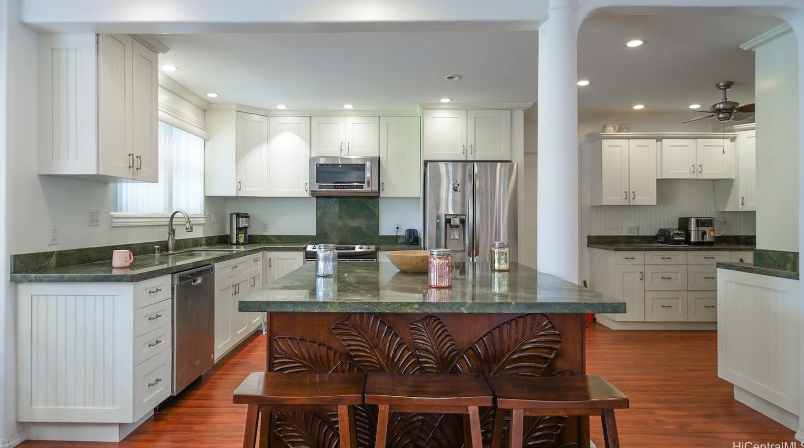 1116 Pueo St, Honolulu, HI 96816