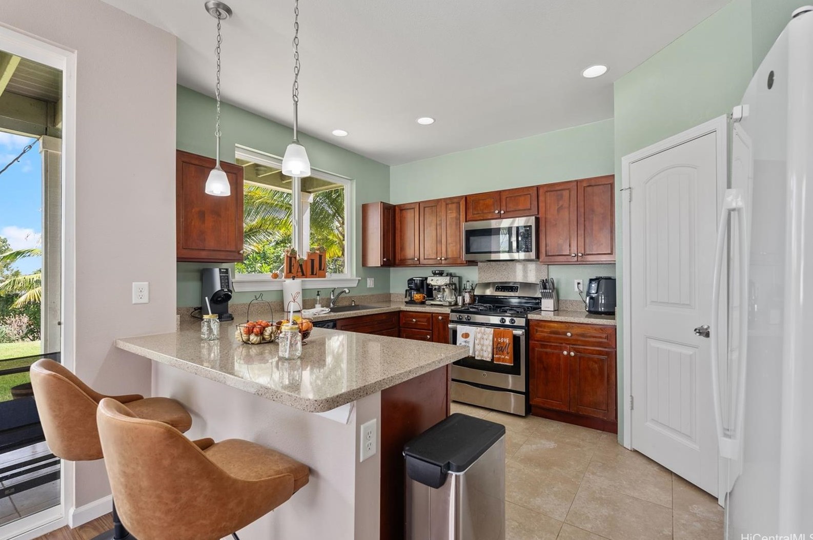 91-1755 Paeko St, Ewa Beach HI  96706 exterior