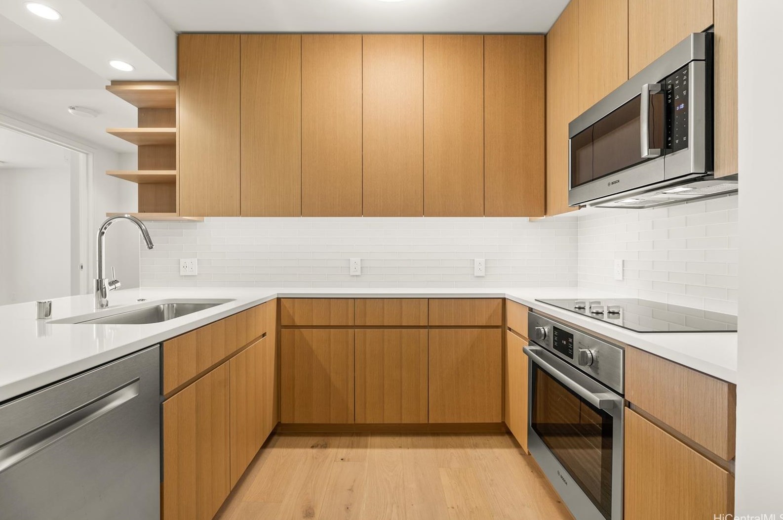 1388 Kapiolani Blvd #2704, Honolulu, HI 96814