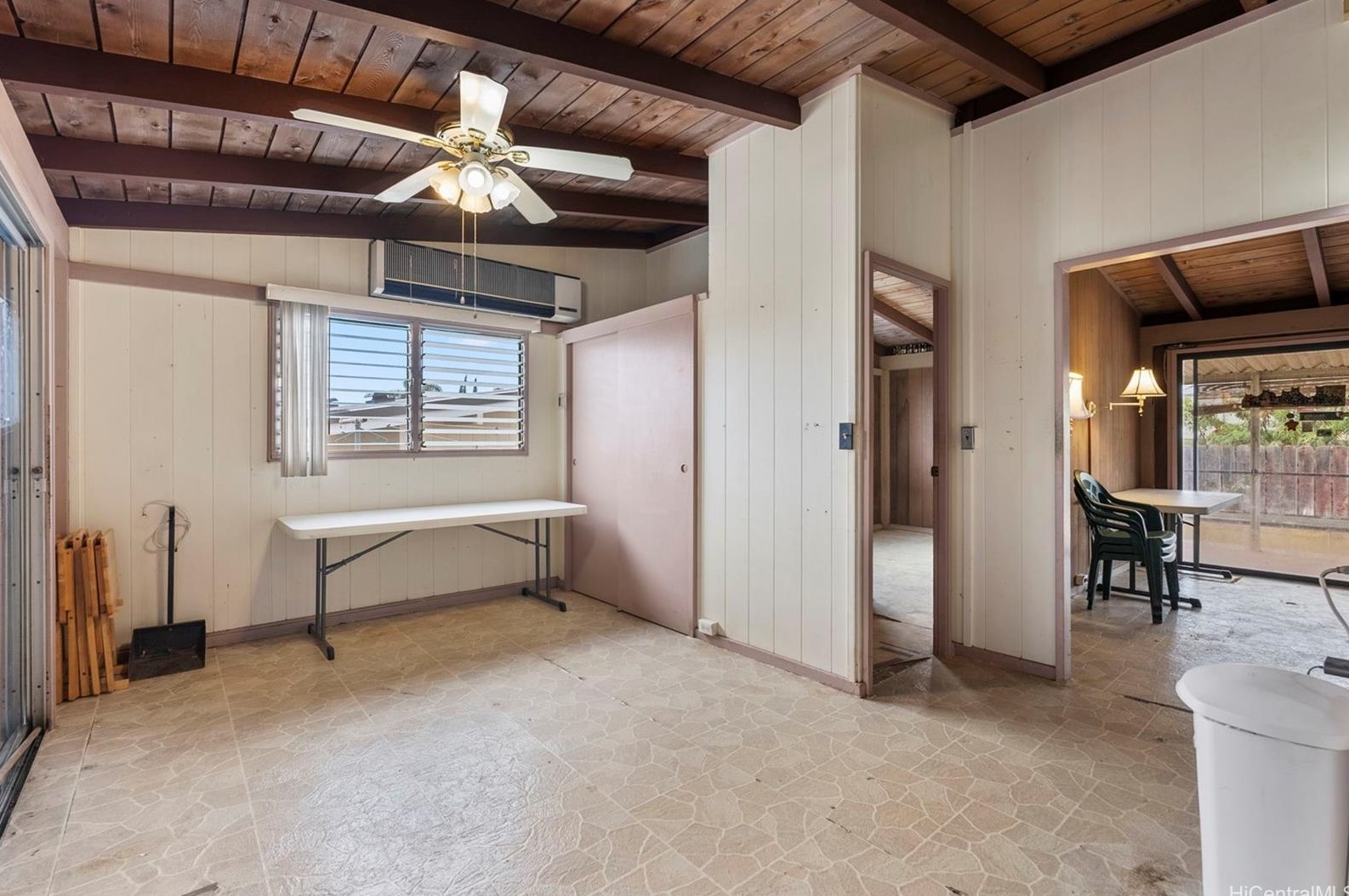 1730 Hoolehua St, Pearl City HI  96782-1732 exterior