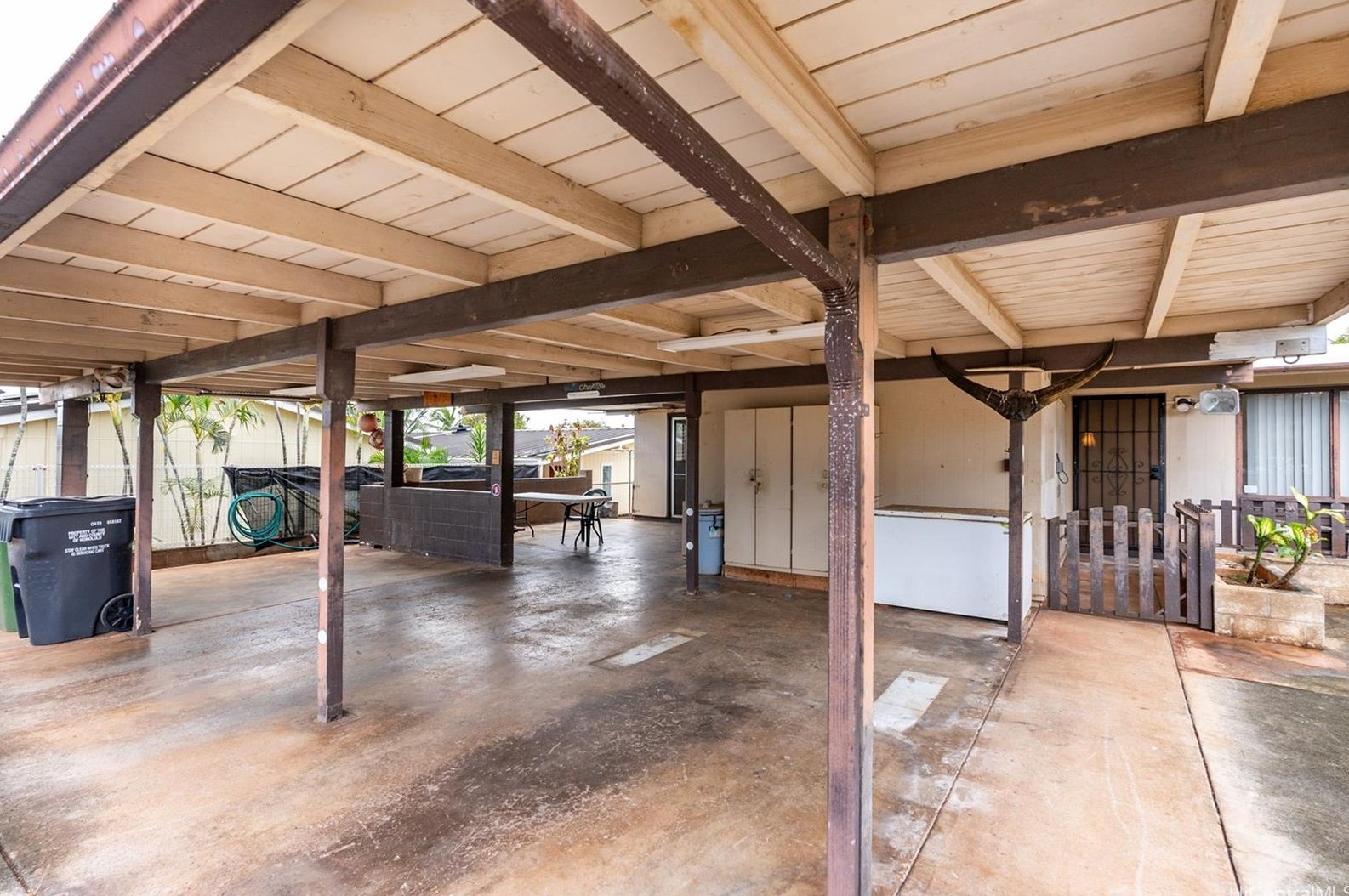 1730 Hoolehua St, Pearl City HI  96782-1732 exterior