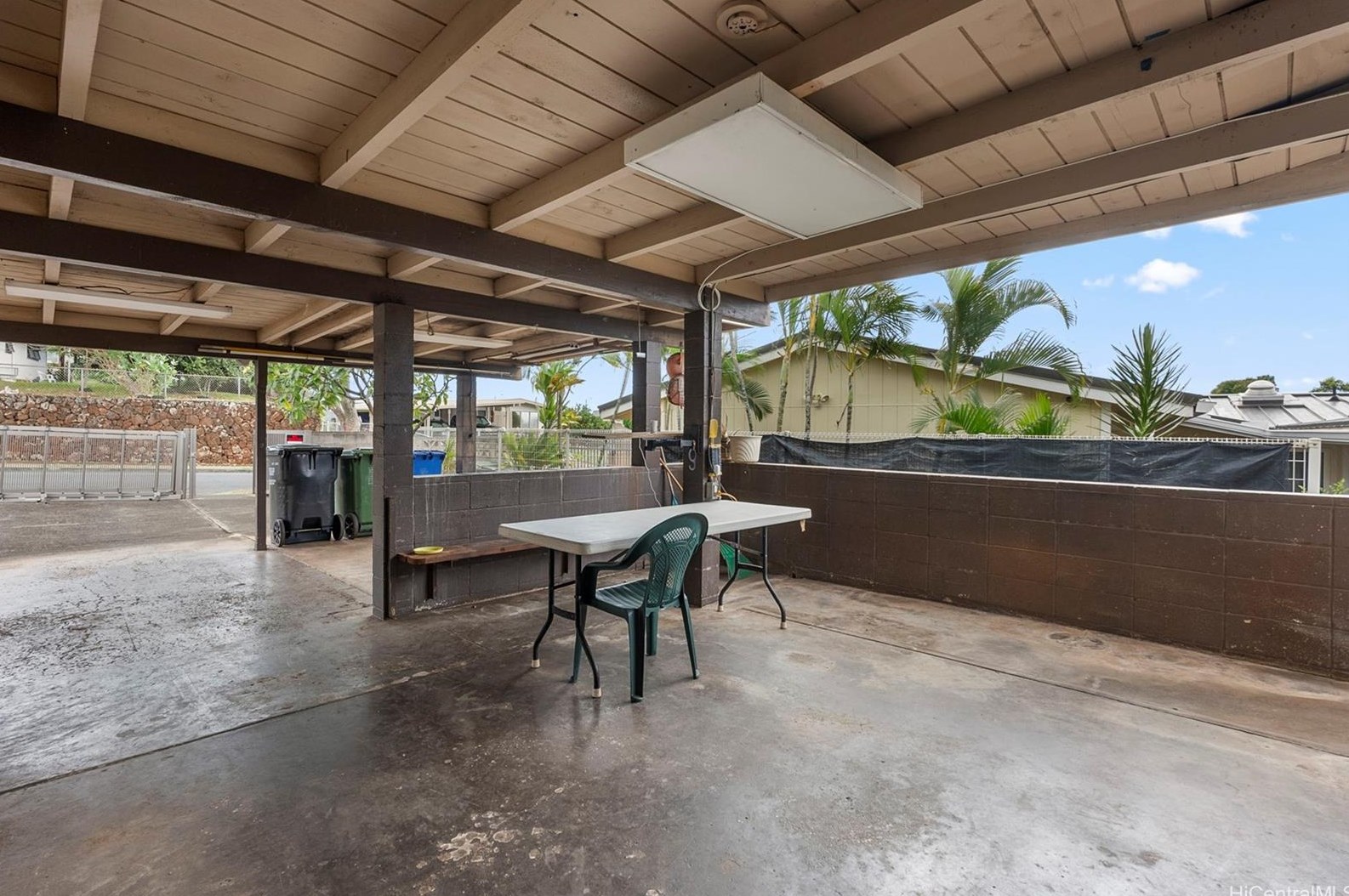 1730 Hoolehua St, Pearl City HI  96782-1732 exterior