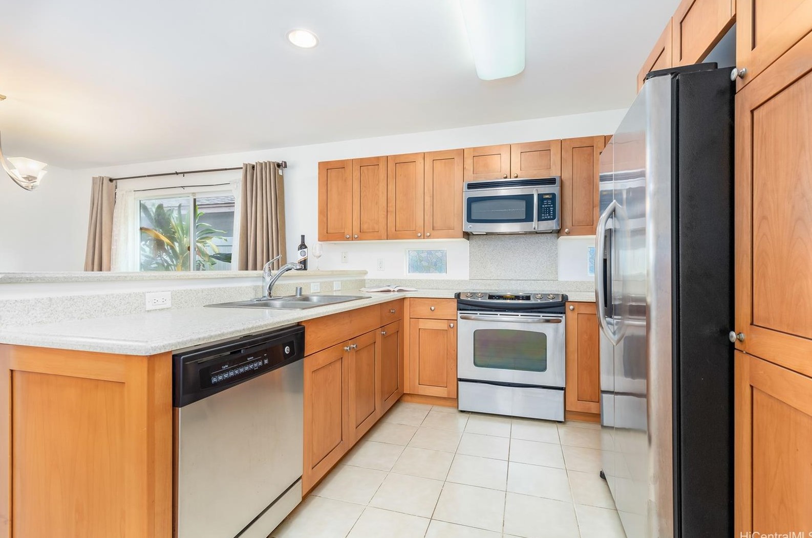 91-1206 Waiemi St, Ewa Beach HI  96706 exterior