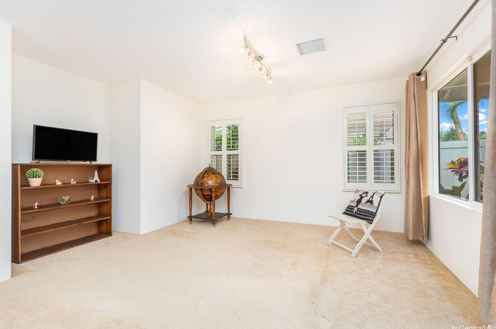 91-1206 Waiemi St, Ewa Beach HI  96706 exterior