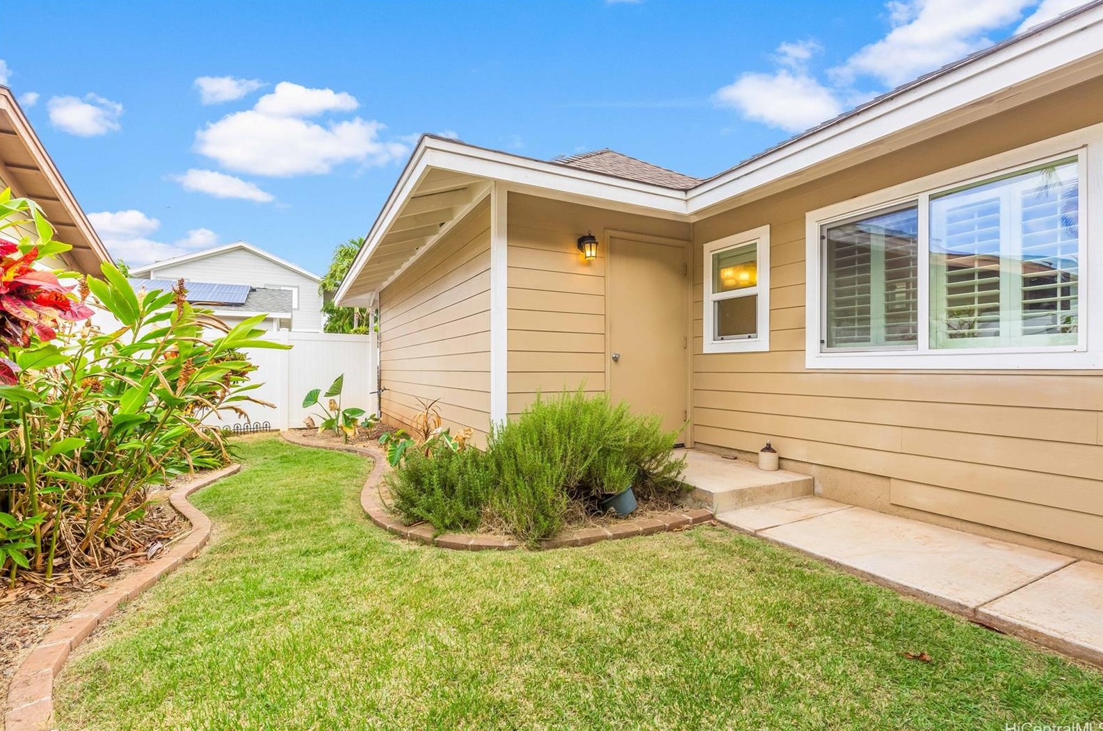 91-1206 Waiemi St, Ewa Beach HI  96706 exterior