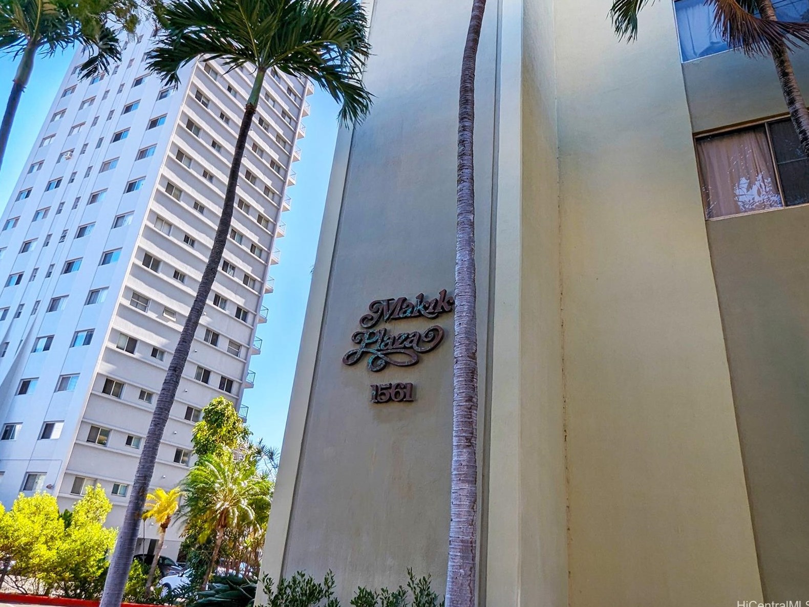 1561 Pensacola St, Honolulu HI  96822-3893 exterior