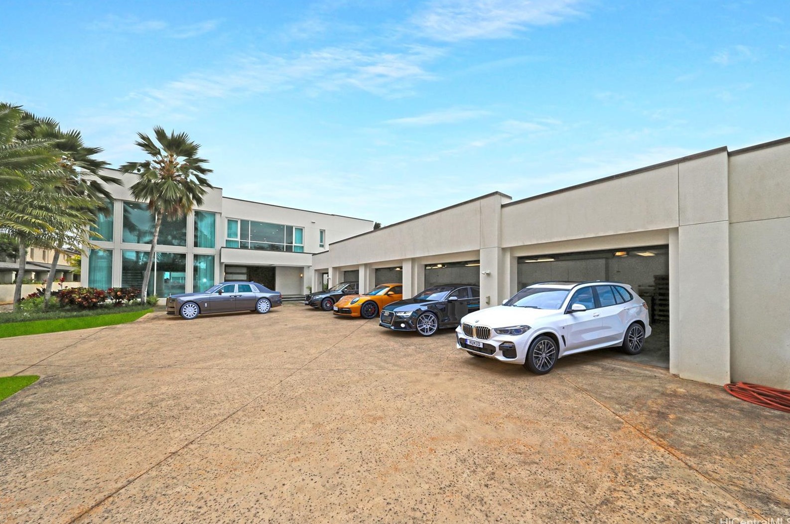 4801 Kahala Ave, Honolulu HI  96816-5231 exterior