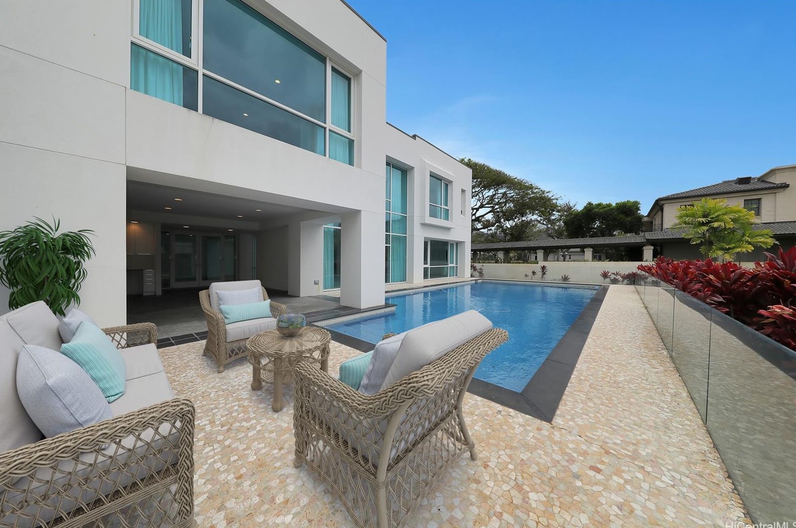 4801 Kahala Ave, Honolulu HI  96816-5231 exterior