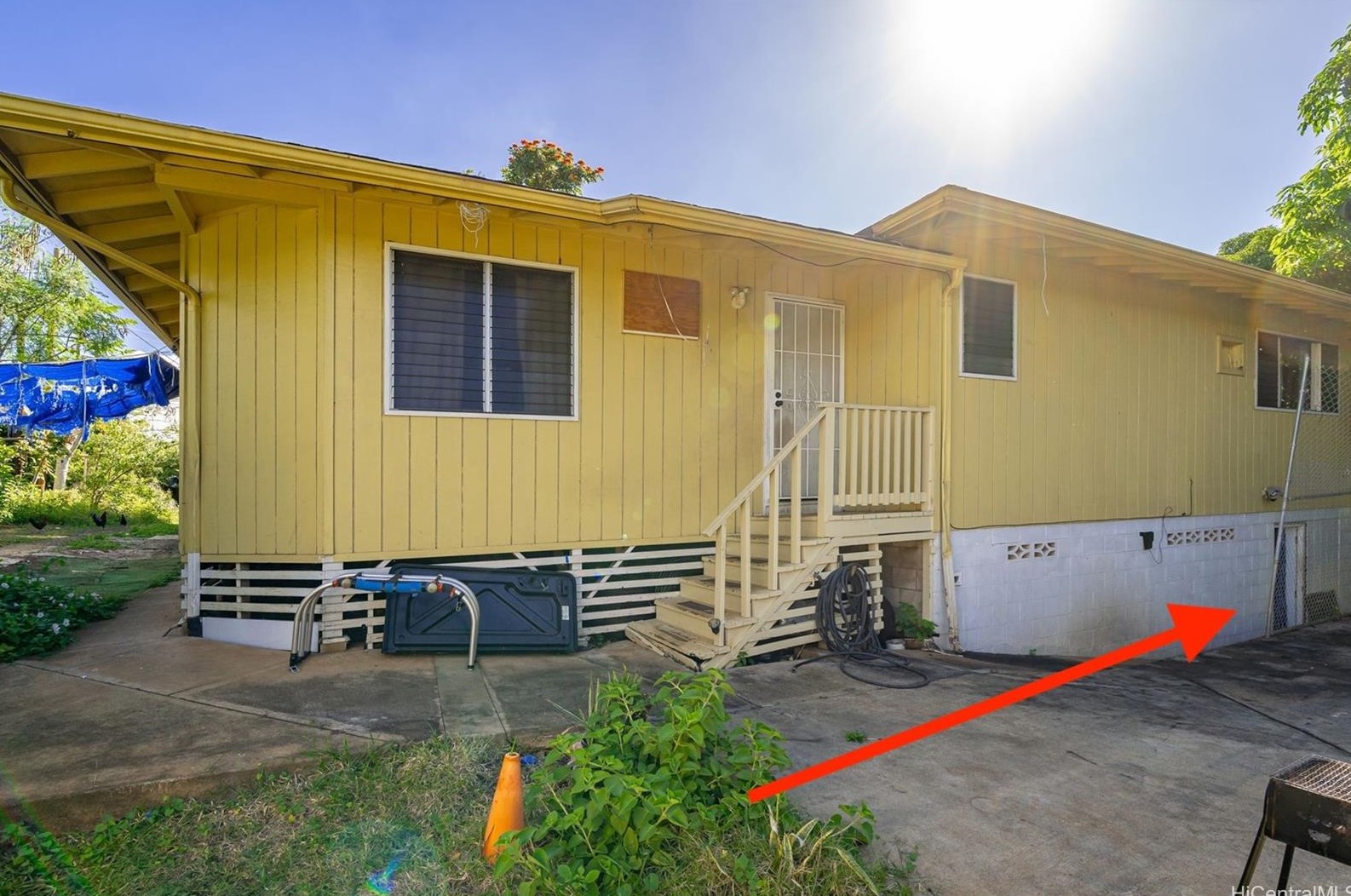 735 Kamehameha Hwy, Pearl City HI 96782-2680 exterior