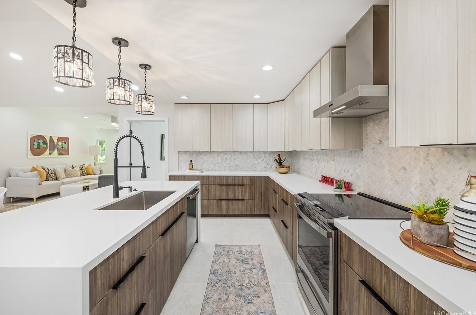 1029 Makaiwa St, Honolulu HI  96816-5403 exterior