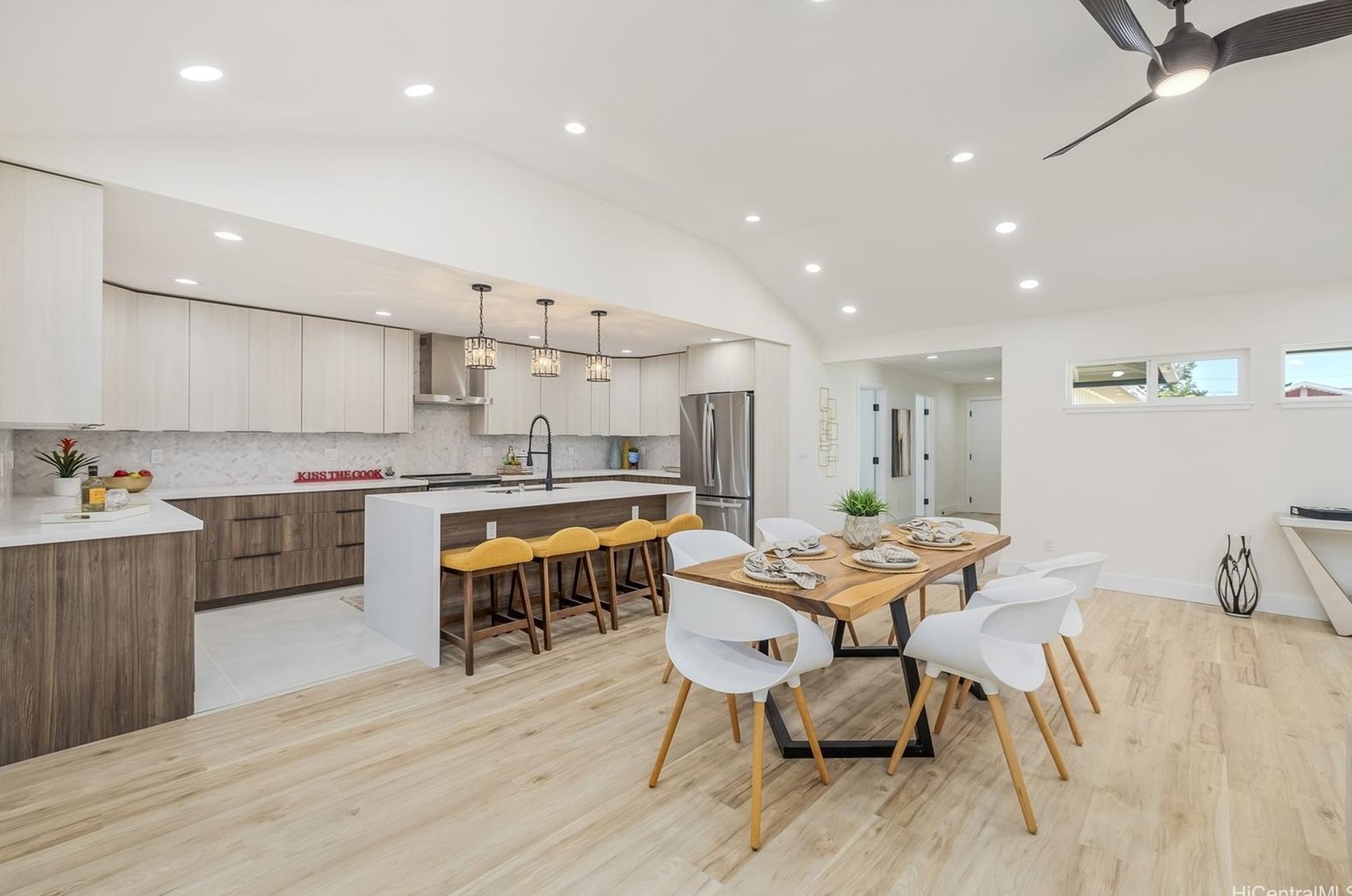 1029 Makaiwa St, Honolulu HI  96816-5403 exterior