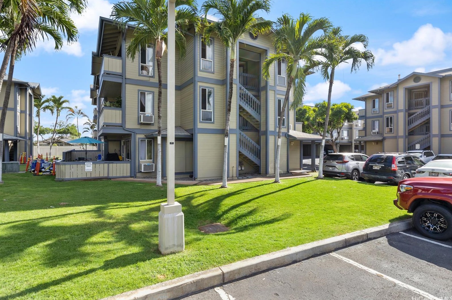 91-277 Hanapouli Cir, Ewa Beach HI  96706-3764 exterior