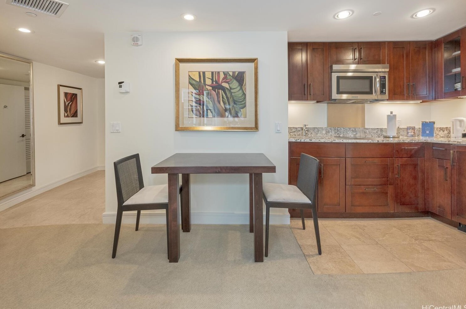 223 Saratoga Rd, Honolulu HI  96815-1942 exterior