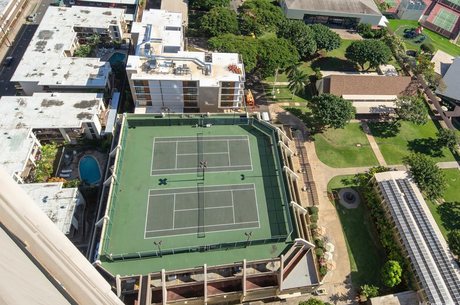 583 Kamoku St, Honolulu HI  96826-5251 exterior