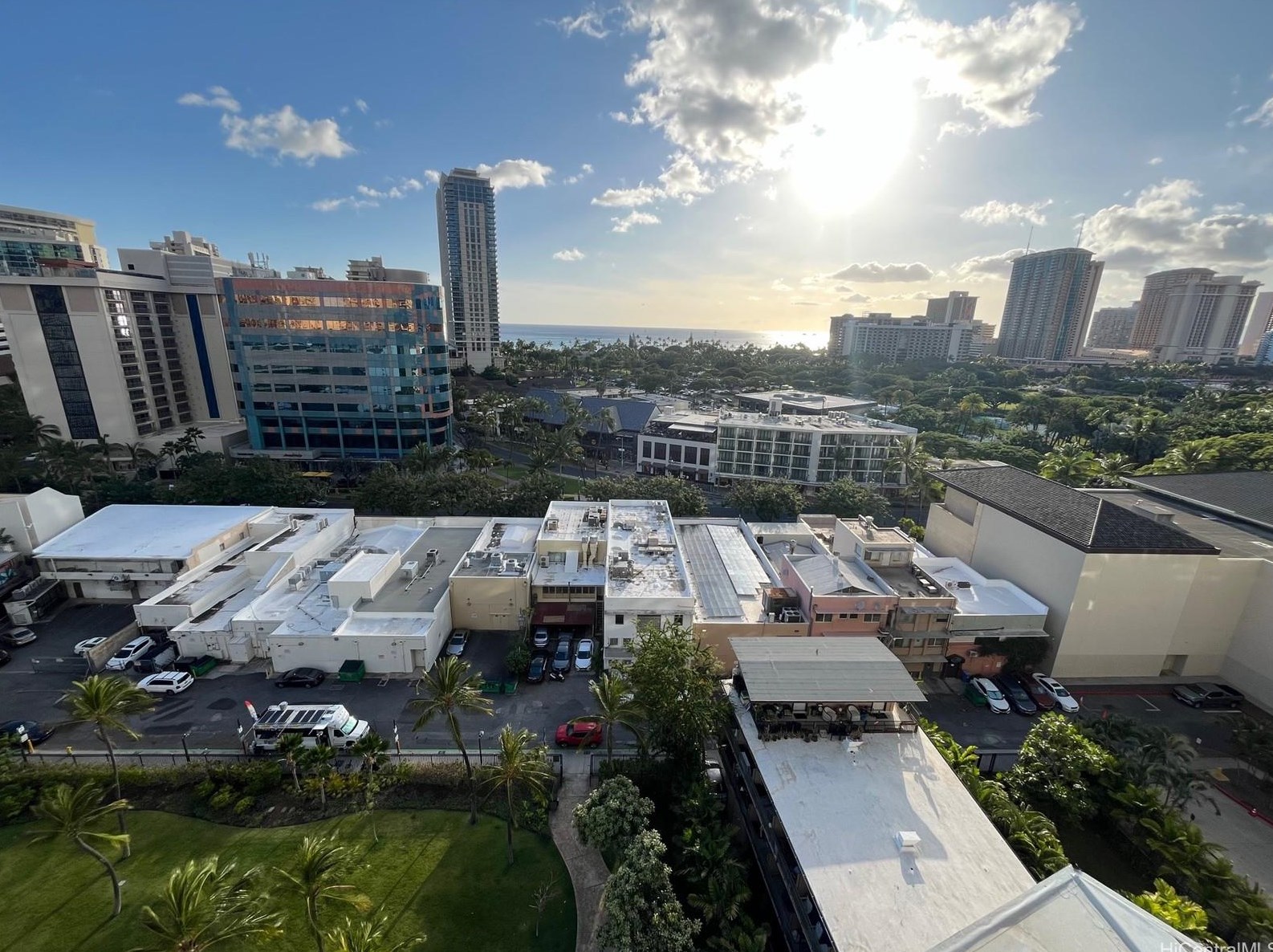 2139 Kuhio Ave, Honolulu HI  96815-2378 exterior