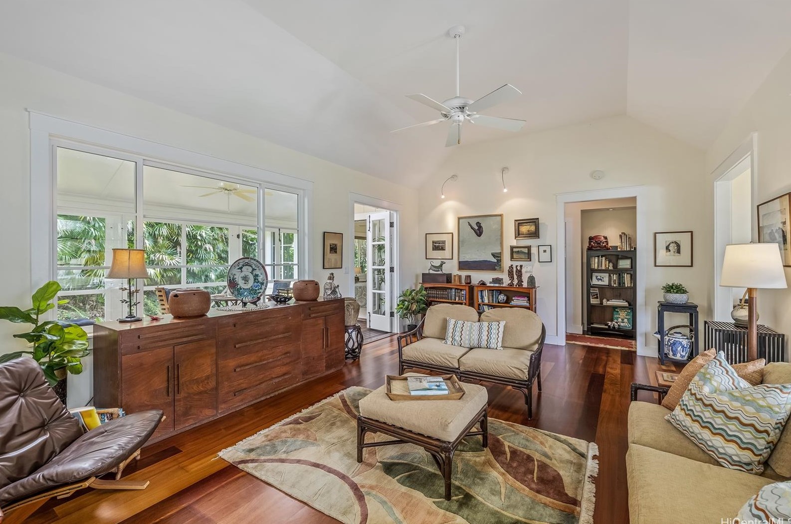 2854 Park St, Honolulu HI 96817-1157 exterior