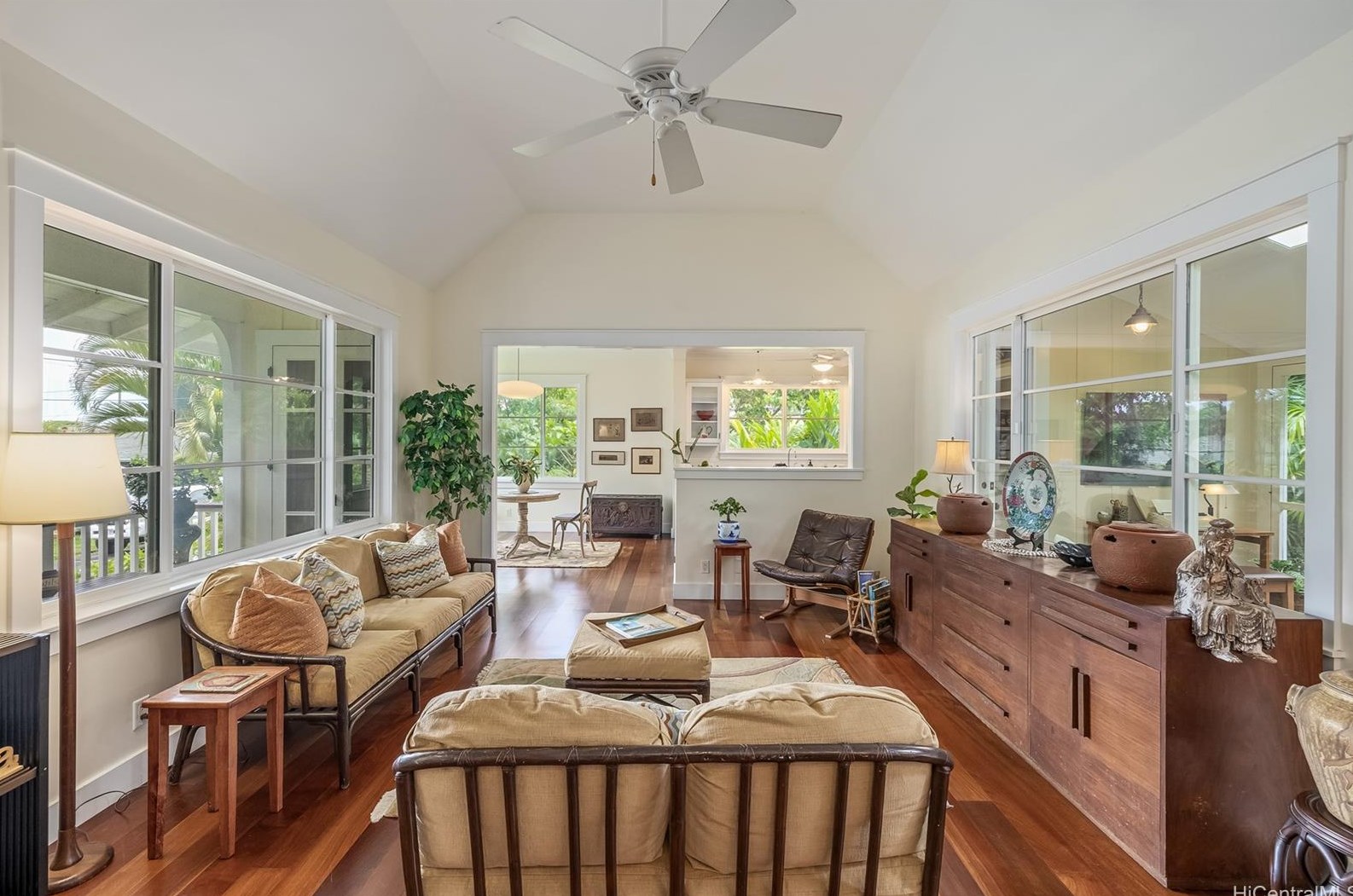 2854 Park St, Honolulu HI 96817-1157 exterior