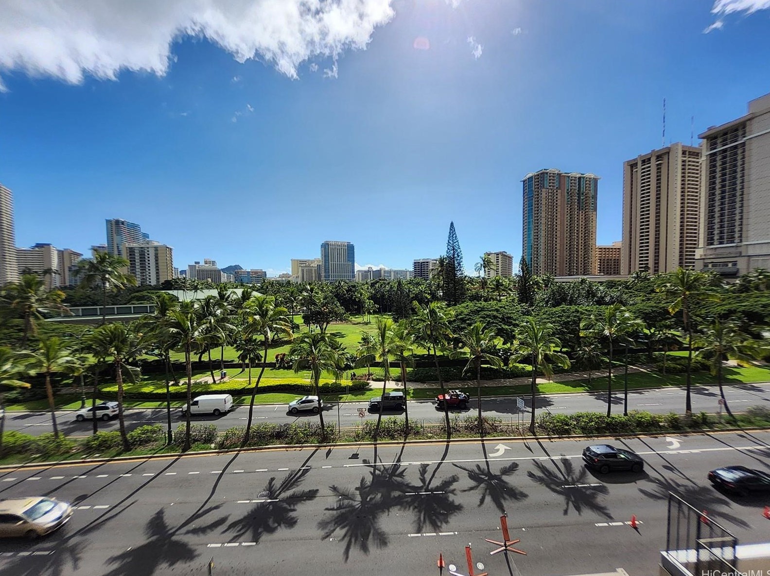 1920 Ala Moana Blvd, Honolulu HI  96815-1865 exterior