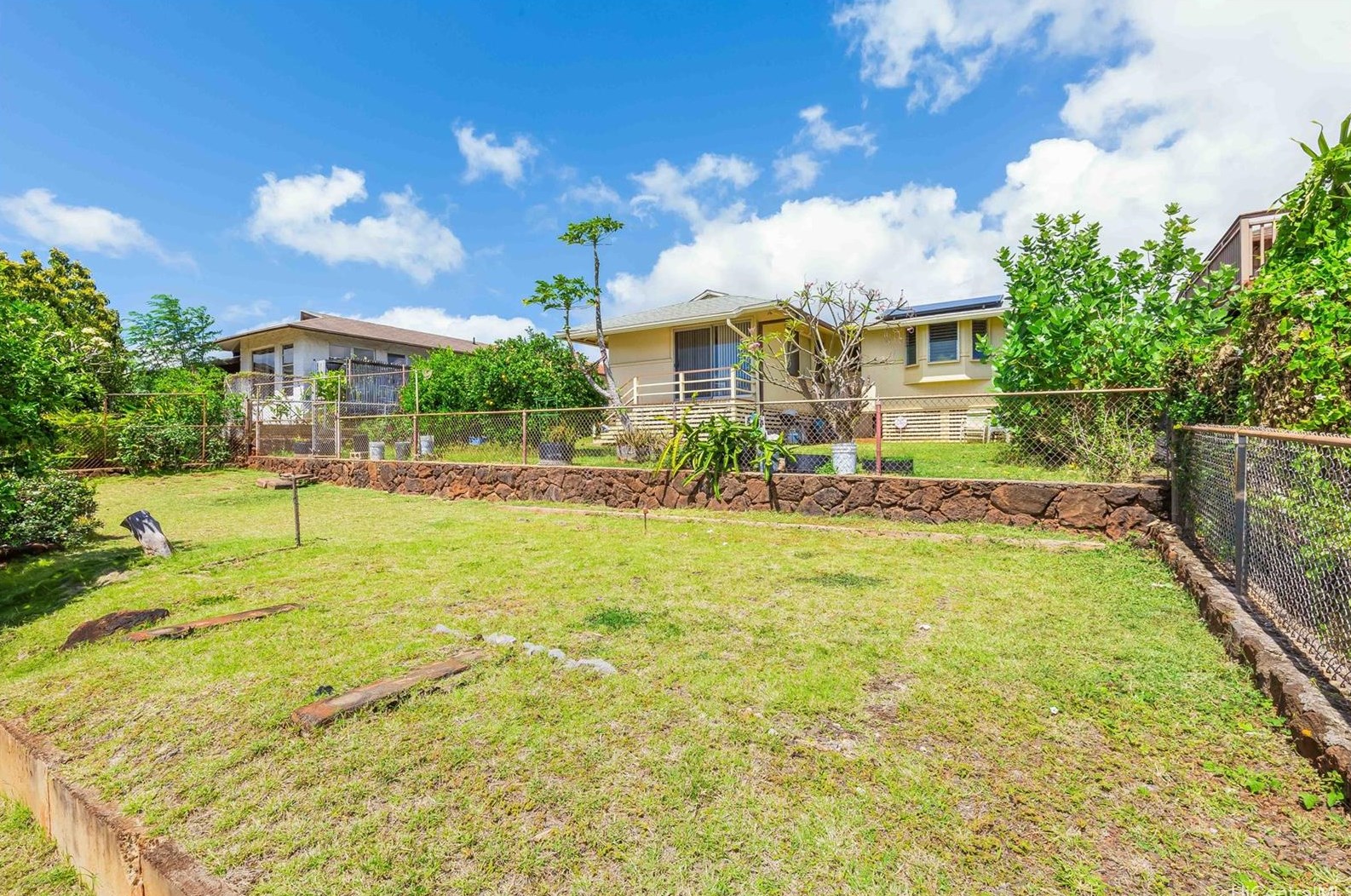 953 Puu Kula Dr, Pearl City HI  96782-2731 exterior