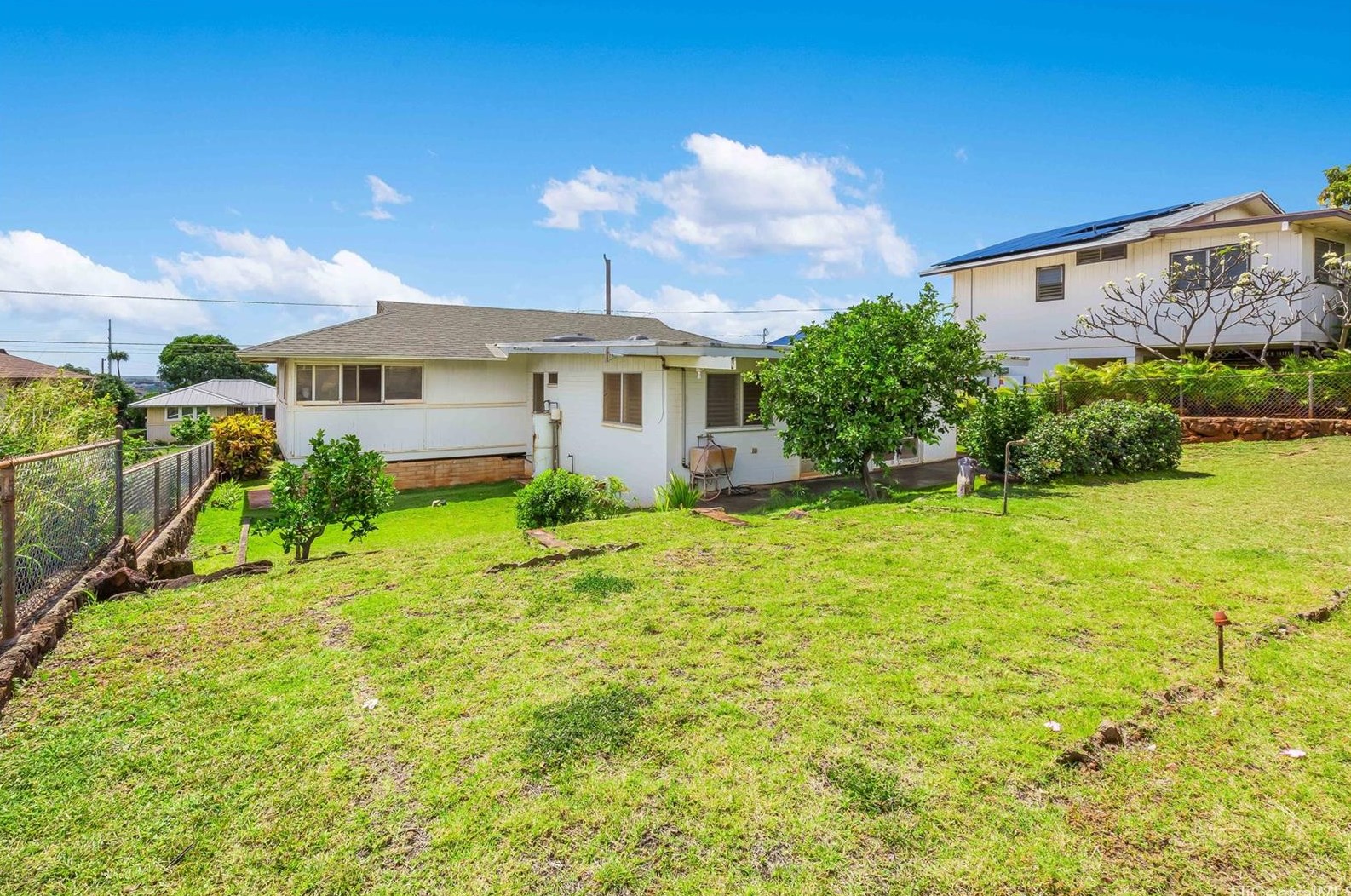 953 Puu Kula Dr, Pearl City HI  96782-2731 exterior