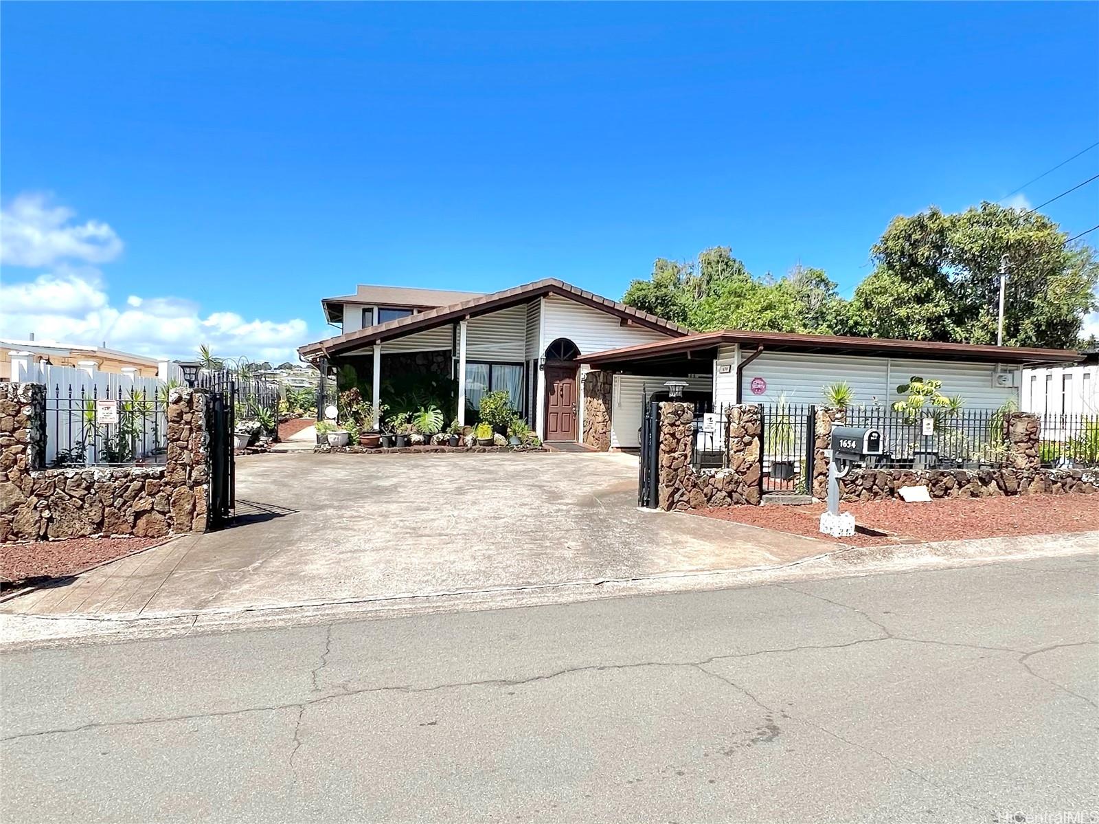 1654 Hoonipo St, Pearl City, HI 96782 MLS 202405970 Coldwell Banker