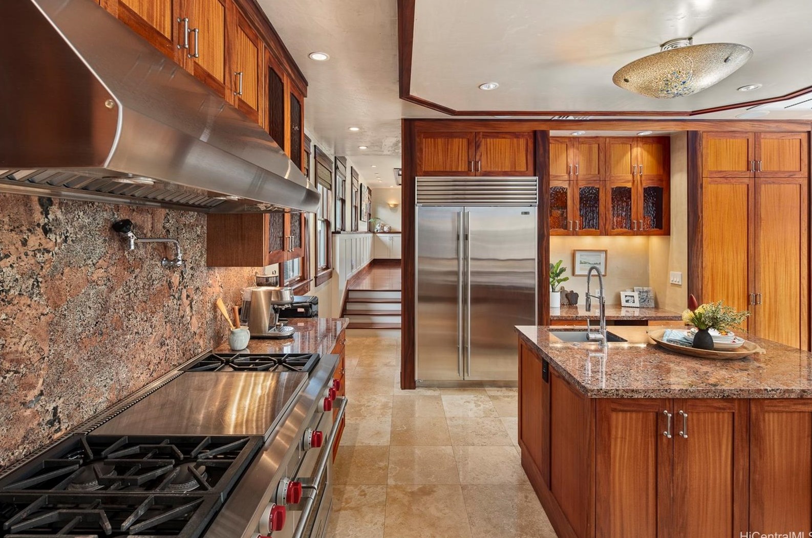 4287 Kahala Ave, Honolulu HI  96816-4821 exterior